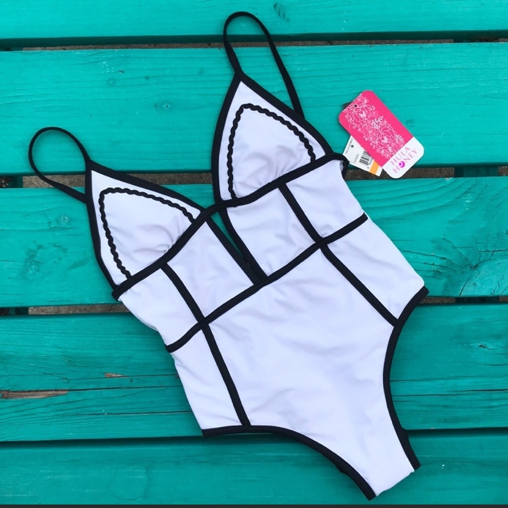 NWT - {Hula Honey} Cheeky One Piece Swimsuit ☀️